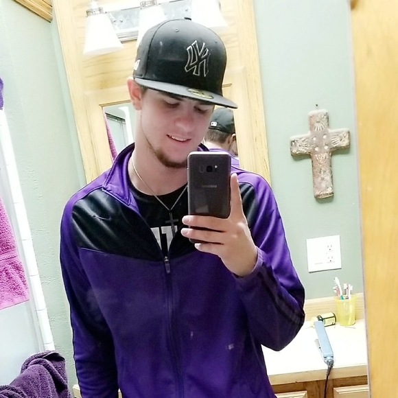 Meet your Posher, Matthew - Picture 1 of 1